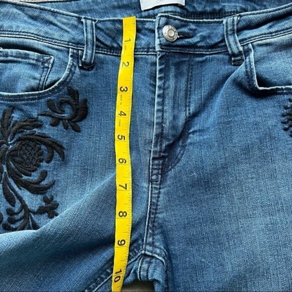 Kensie Jeans with Flower  Embroider Skinny Jeans Size 8 - Picture 6 of 11